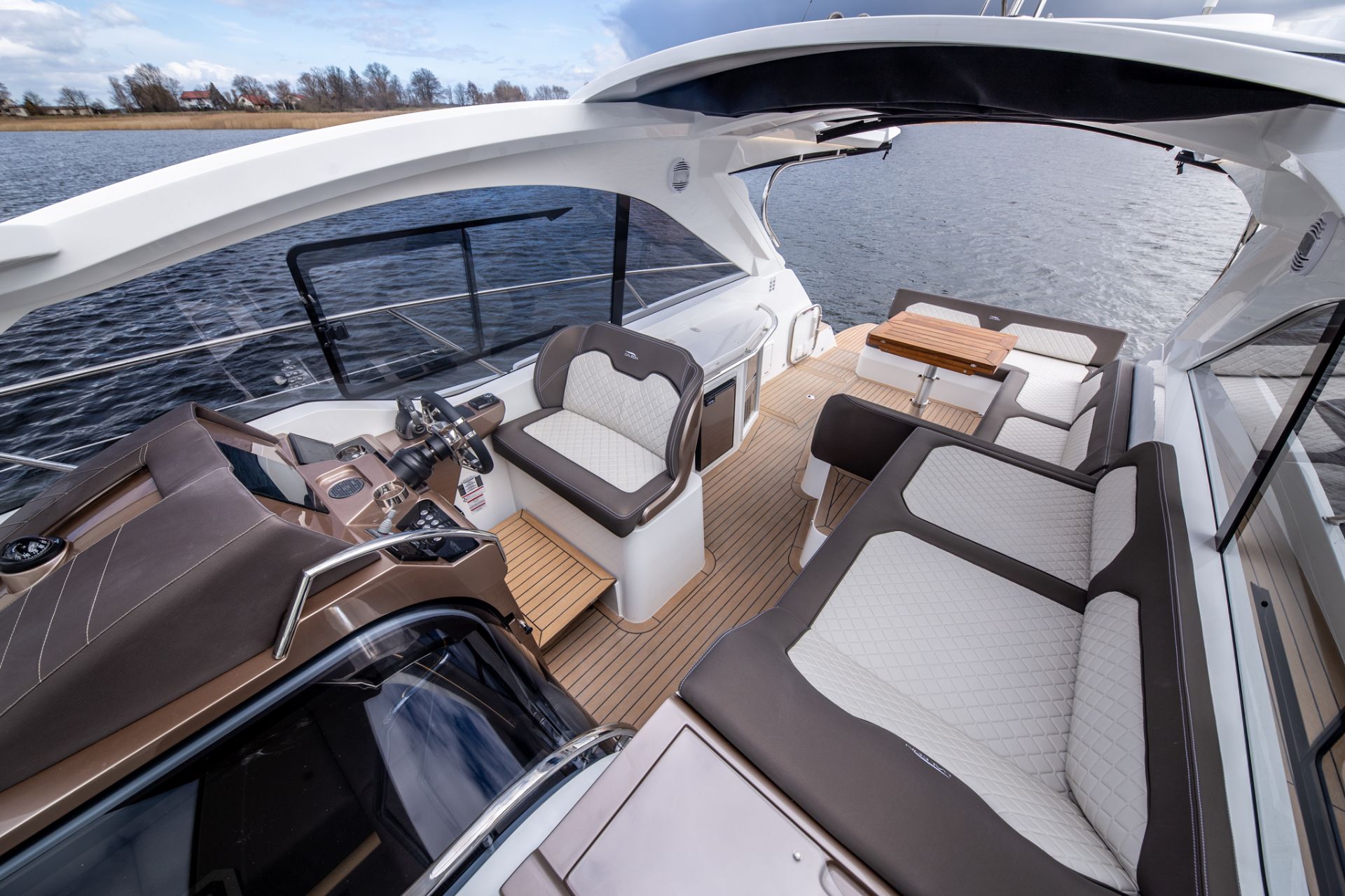 Galeon 405 HTS